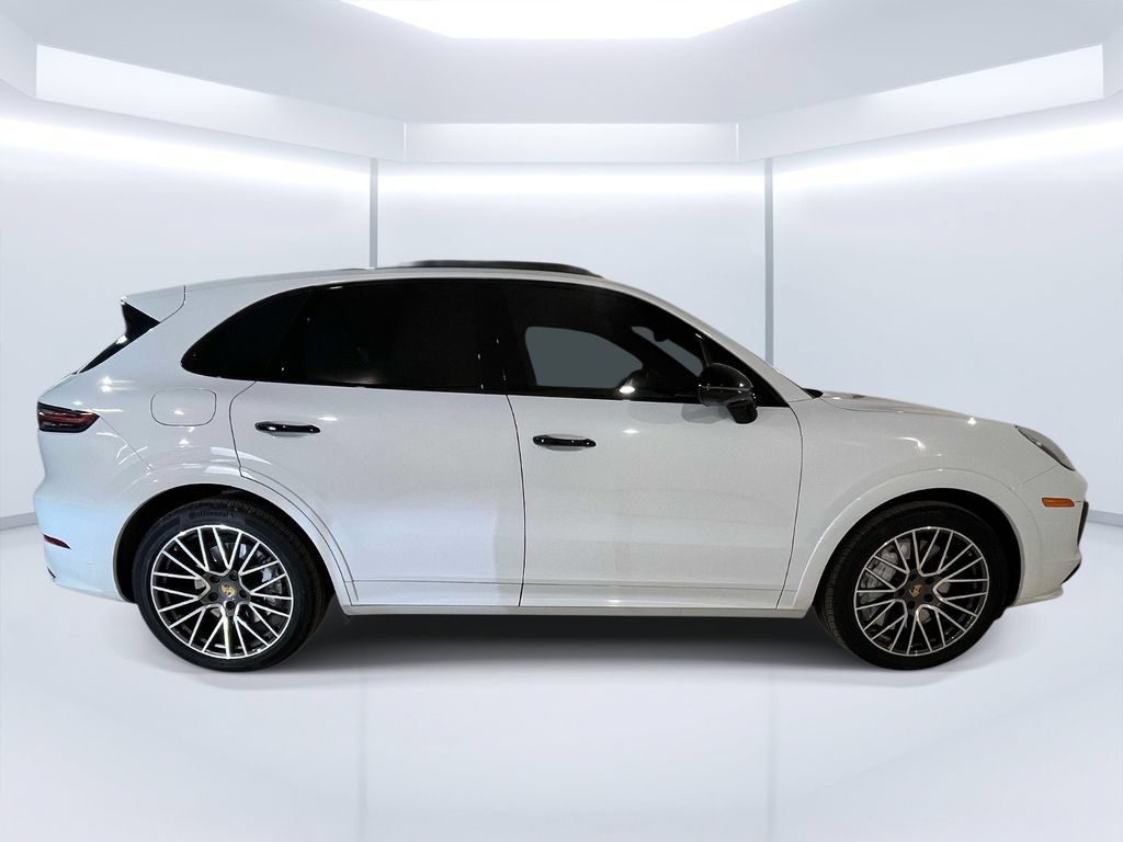 Certified 2023 Porsche Cayenne Turbo AWD/4WD image 10