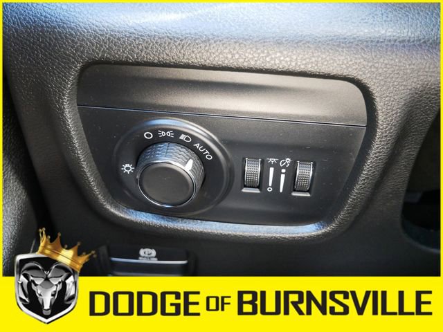 Used 2023 Jeep Grand Cherokee L Laredo AWD/4WD image 23
