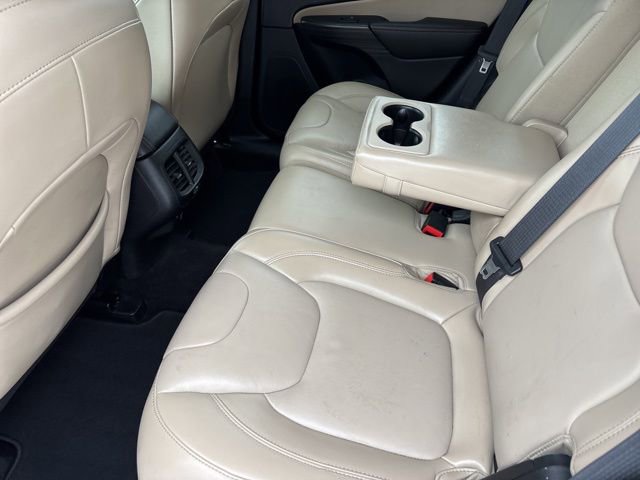 Used 2017 Jeep Cherokee Limited image 32