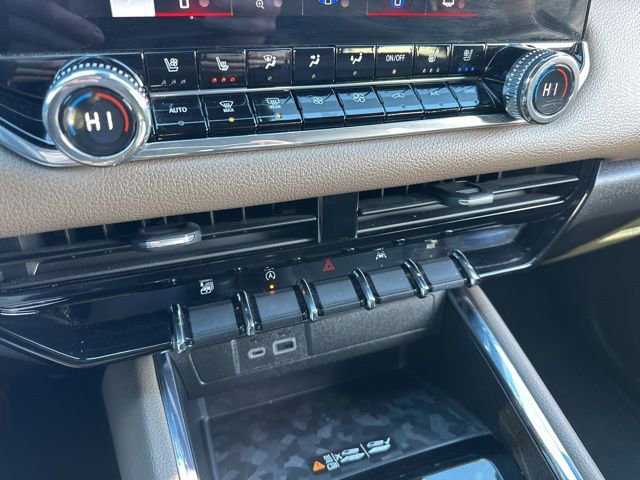 Used 2024 GMC Canyon Denali image 54