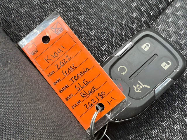 Used 2022 GMC Terrain SLE w/ Driver Convenience Package FWD image 33