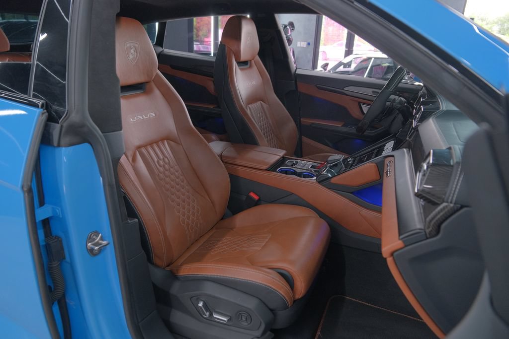 Used 2023 Lamborghini Urus S AWD/4WD image 19