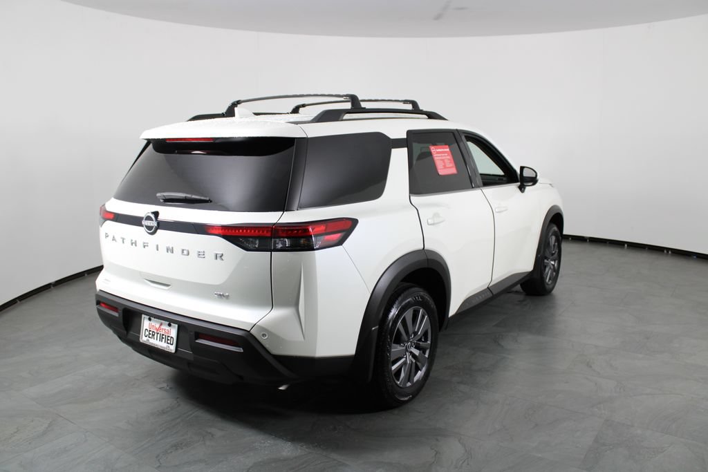 Certified 2024 Nissan Pathfinder SV FWD image 16