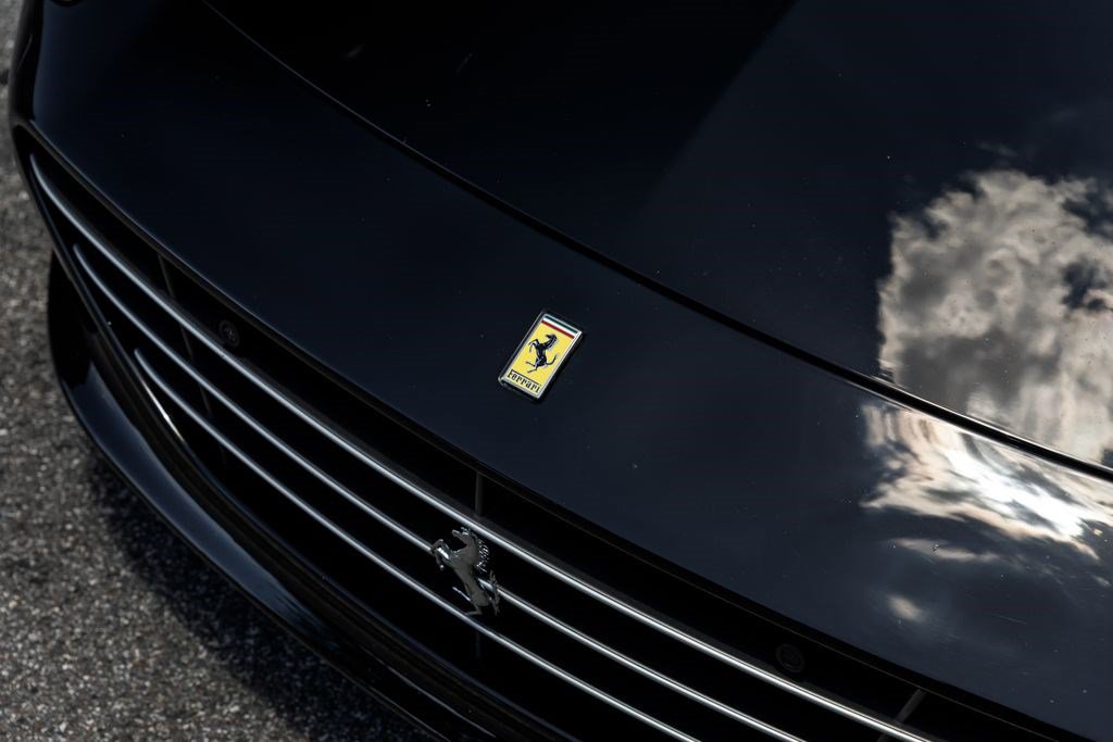 Used 2017 Ferrari California T RWD image 44