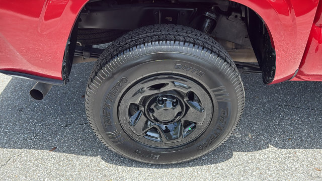 Used 2023 Toyota Tacoma SR w/ SR Convenience Package RWD image 10