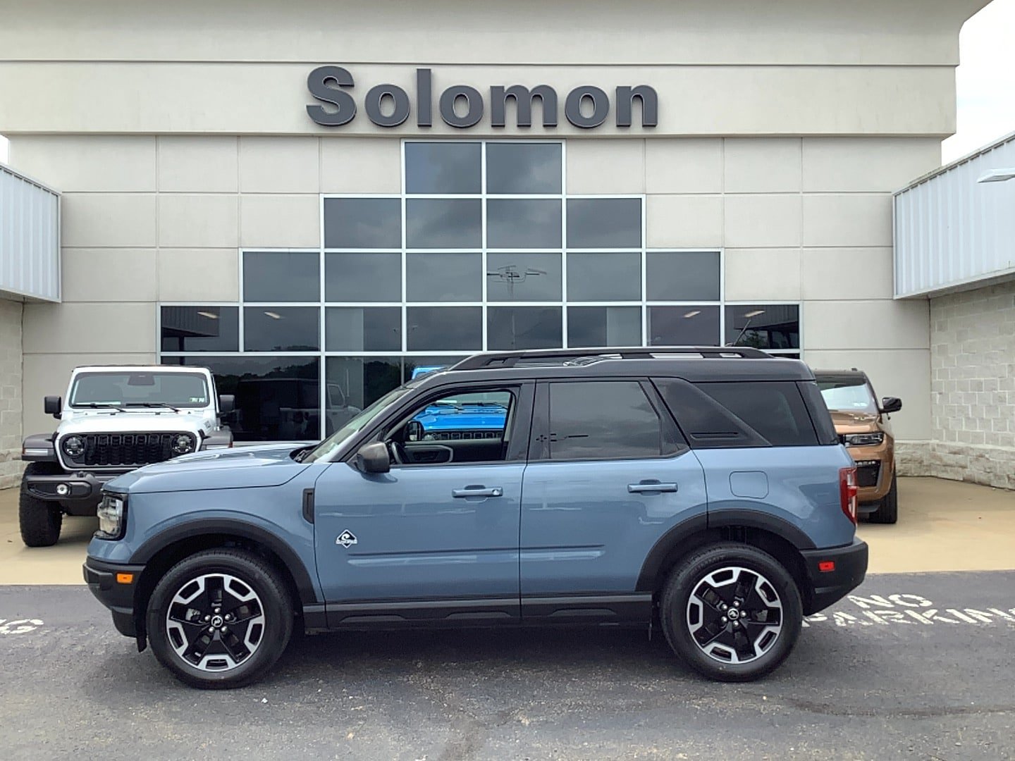 Used 2024 Ford Bronco Sport Outer Banks w/ Tech Package AWD/4WD video 1