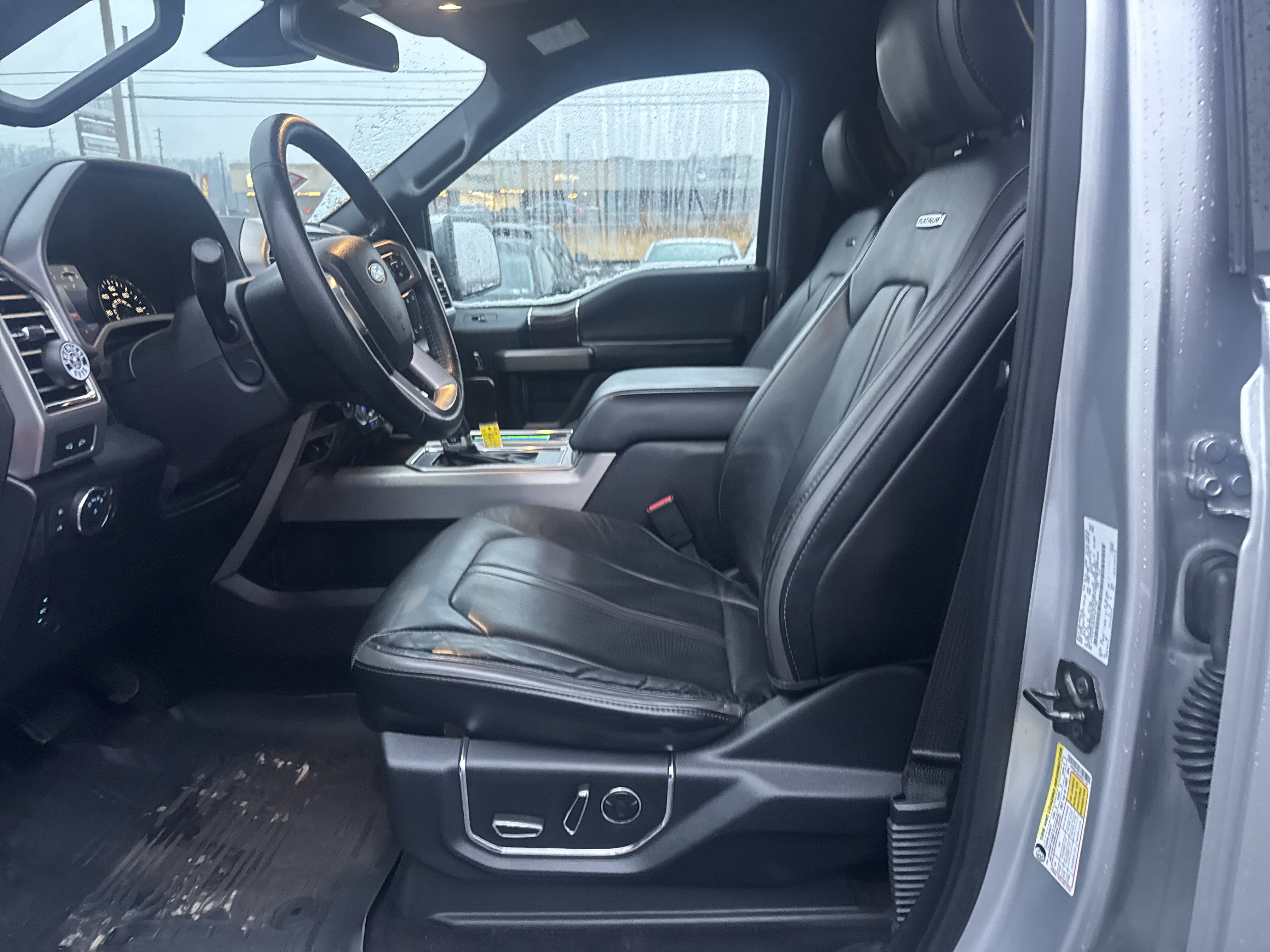 Used 2016 Ford F150 Platinum w/ Trailer Tow Package image 12