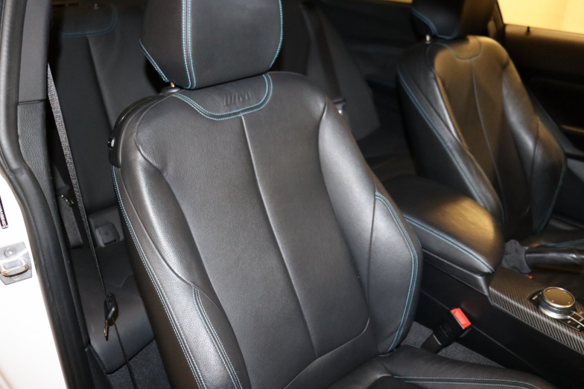 Used 2017 BMW M2 RWD image 31