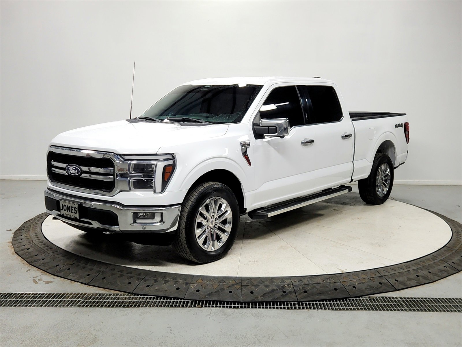 Used 2024 Ford F150 Lariat w/ Tow/Haul Package image 3