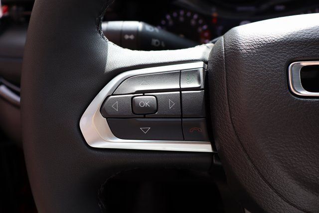 New 2026 Jeep Compass Limited image 13