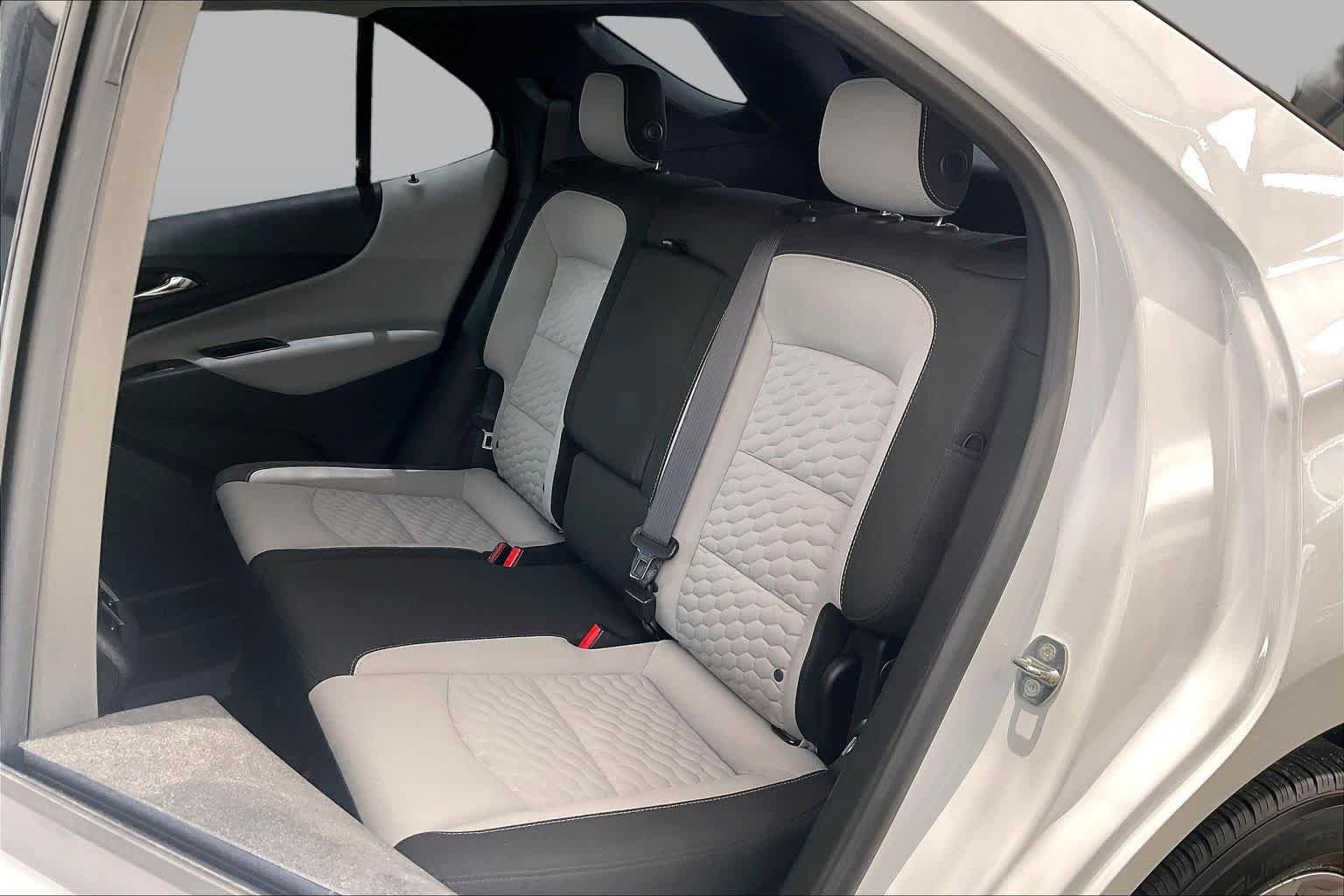 Used 2019 Chevrolet Equinox LS FWD image 21