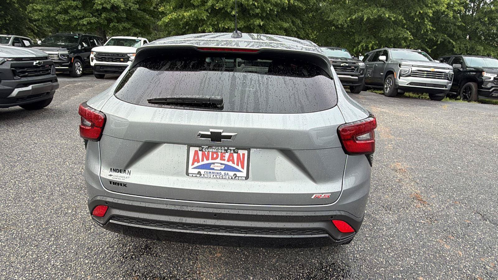 New 2026 Chevrolet Trax RS w/ Sunroof Package FWD image 10