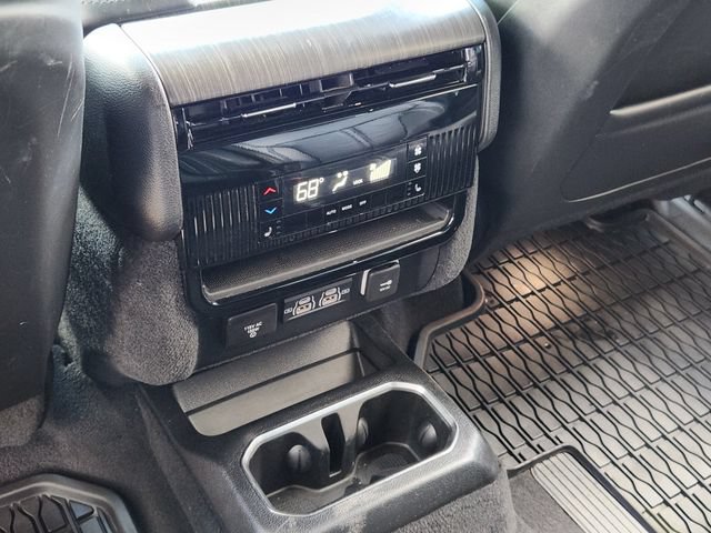 Certified 2024 Jeep Wagoneer Series III AWD/4WD image 28