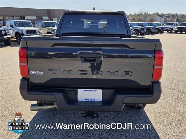 Used 2025 Toyota Tacoma SR image 10