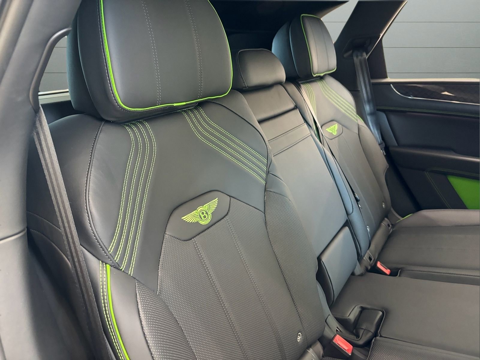 New 2025 Bentley Bentayga image 28