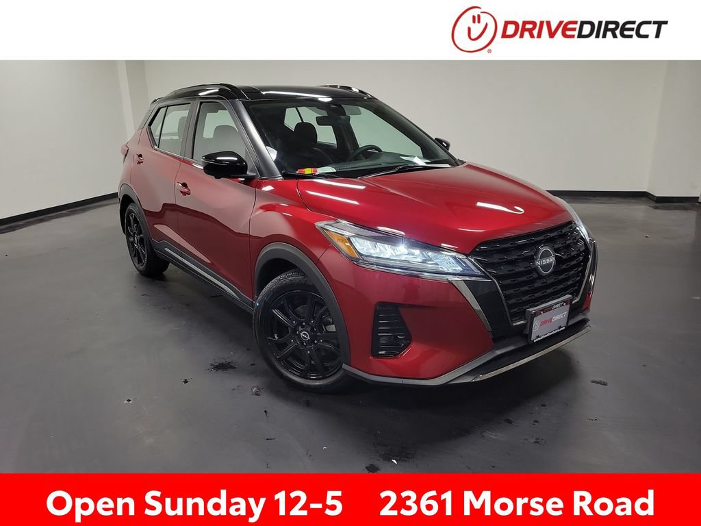 Used 2022 Nissan Kicks SR w/ Interior Electronics Package FWD image 1