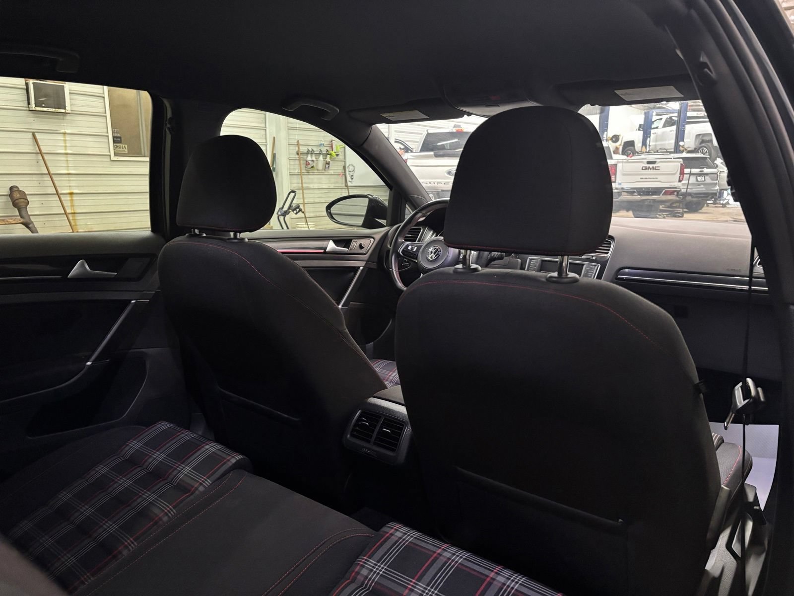 Used 2017 Volkswagen GTI Sport FWD image 29