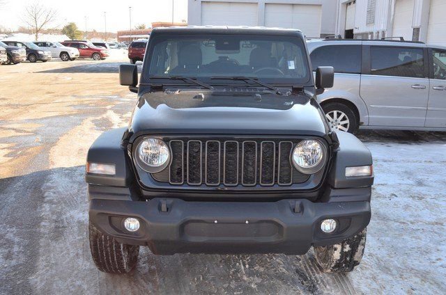 Used 2024 Jeep Wrangler Sport S image 3