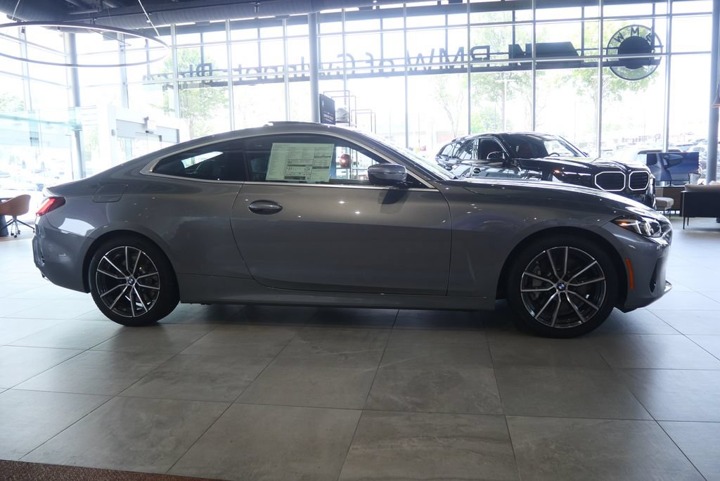 Used 2026 BMW 430i Coupe w/ Parking Assistance Package RWD image 2