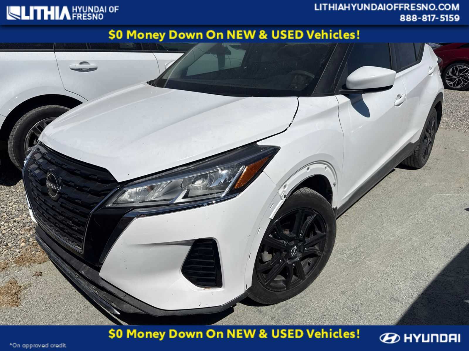 Used 2022 Nissan Kicks SV FWD image 1