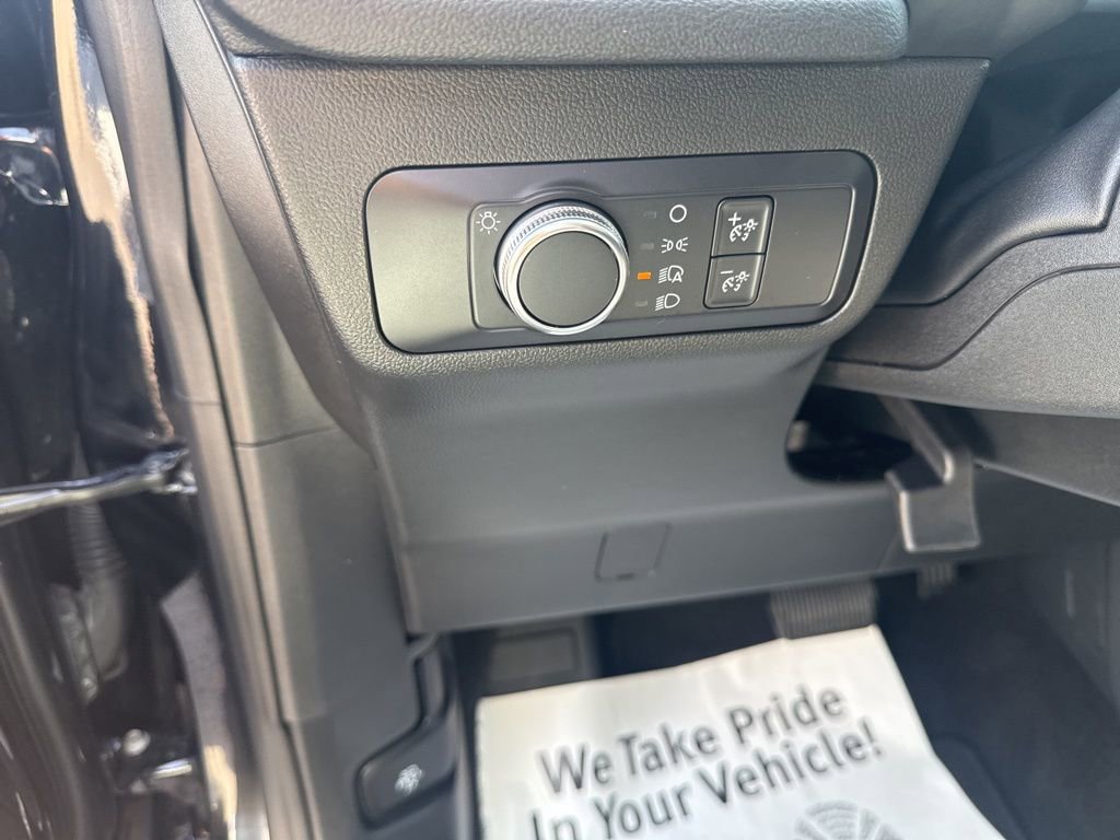 Used 2020 Ford Escape SE FWD image 26