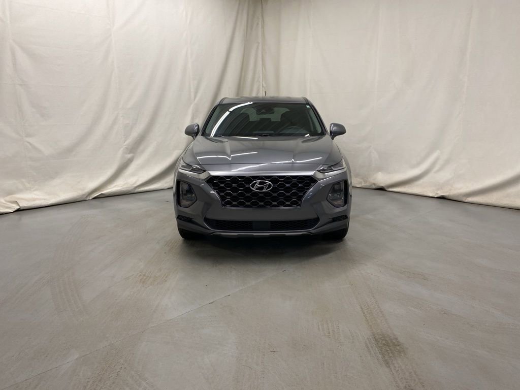 Used 2019 Hyundai Santa Fe SE image 3