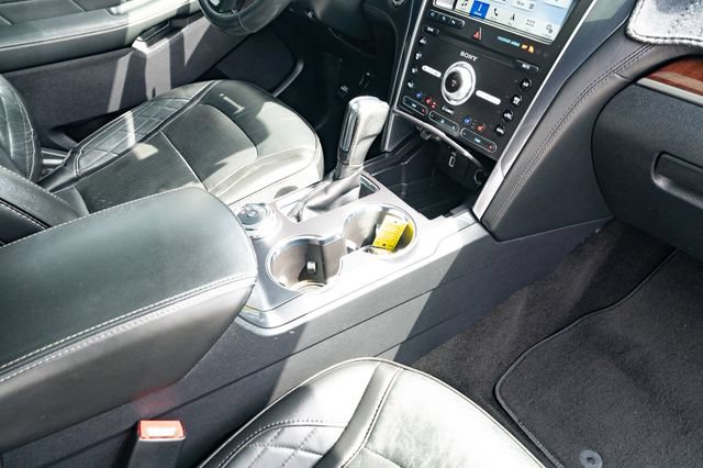 Used 2019 Ford Explorer Platinum AWD/4WD image 44