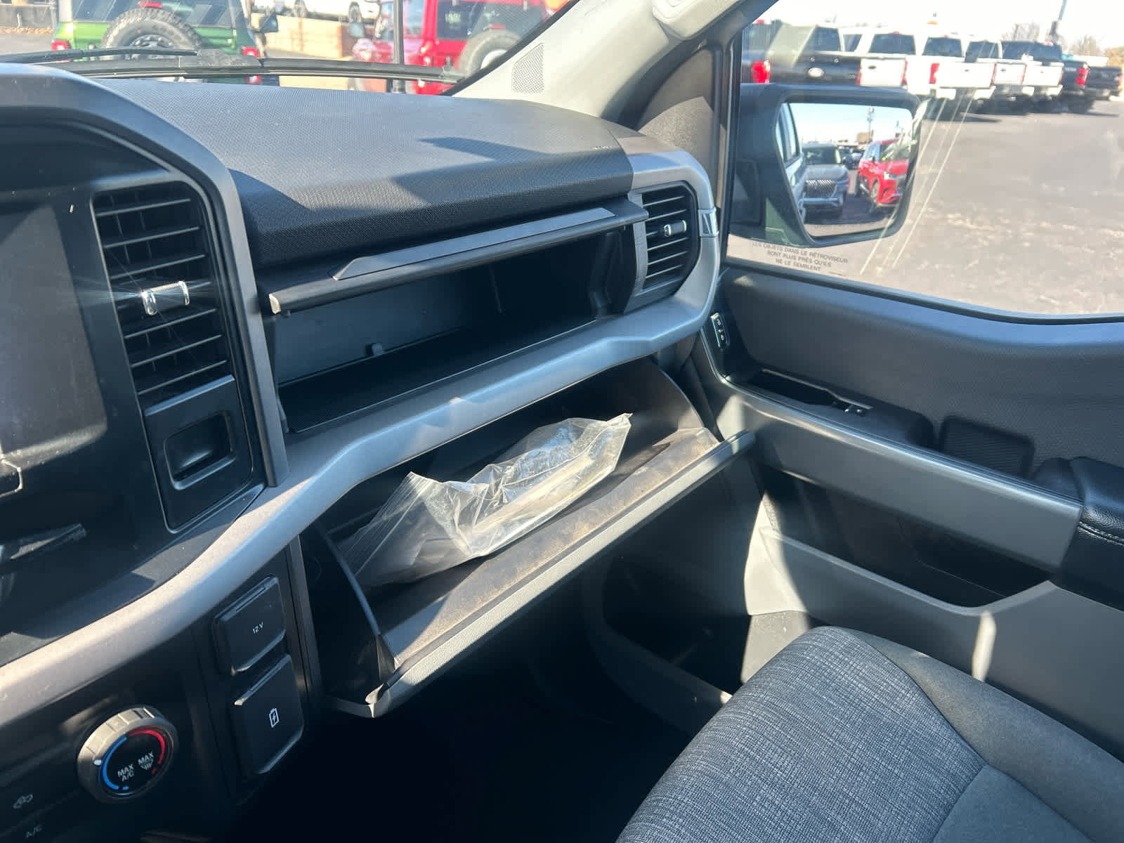 Used 2023 Ford F150 XLT AWD/4WD image 45