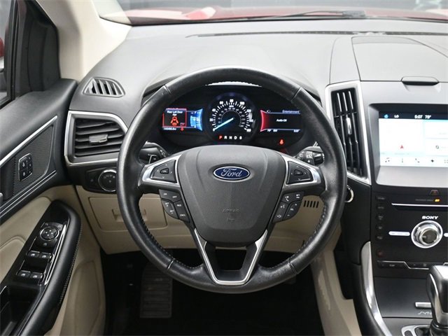 Used 2017 Ford Edge Titanium w/ Technology Package image 25