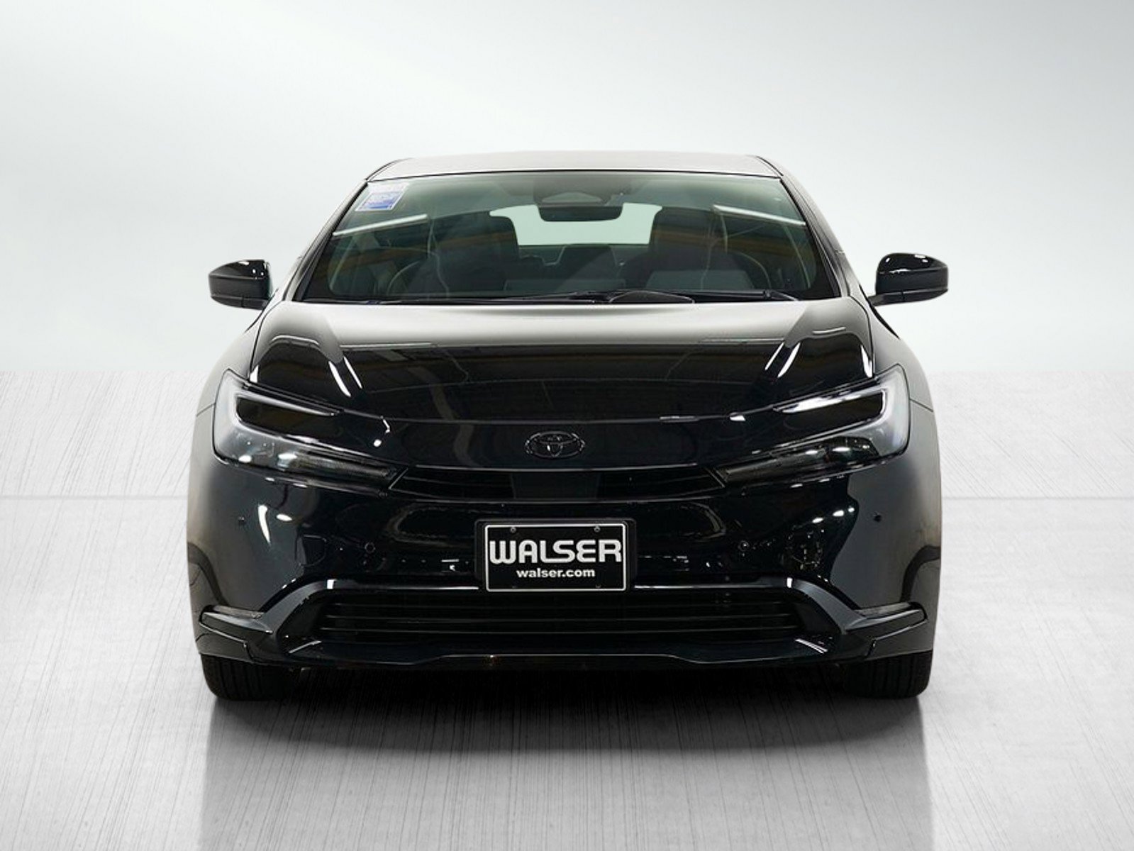 Used 2025 Toyota Prius AWD image 8