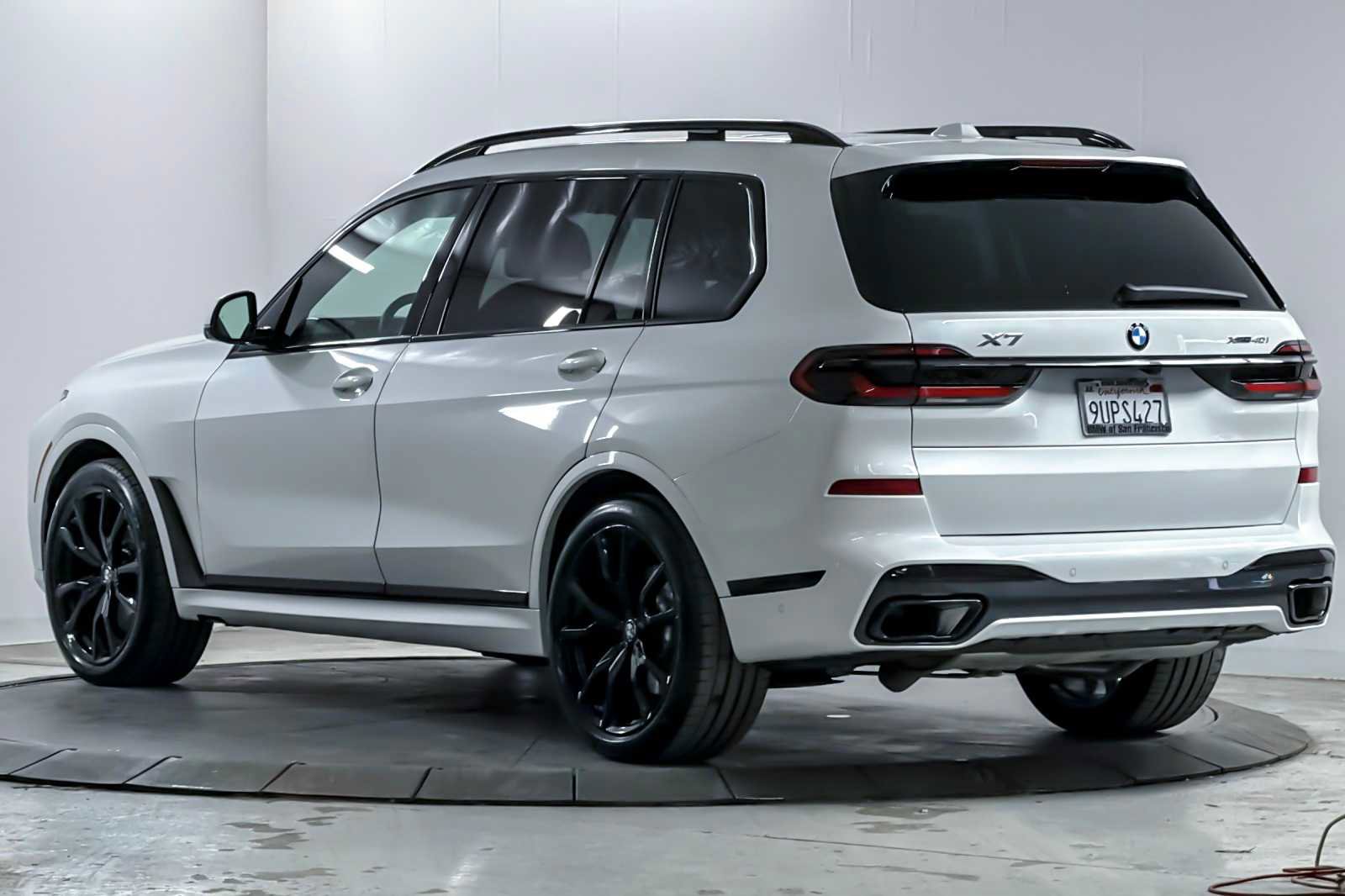 Used 2026 BMW X7 xDrive40i w/ M Sport Package image 6