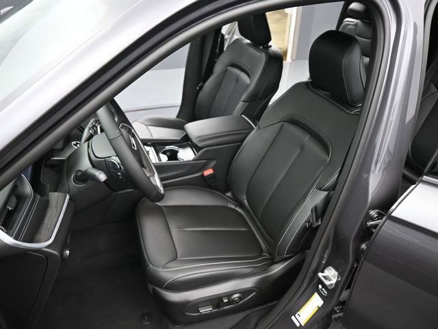 New 2025 Jeep Grand Cherokee L Limited image 11