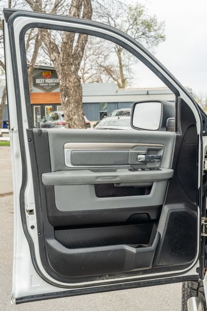 Used 2018 RAM 2500 SLT AWD/4WD image 17