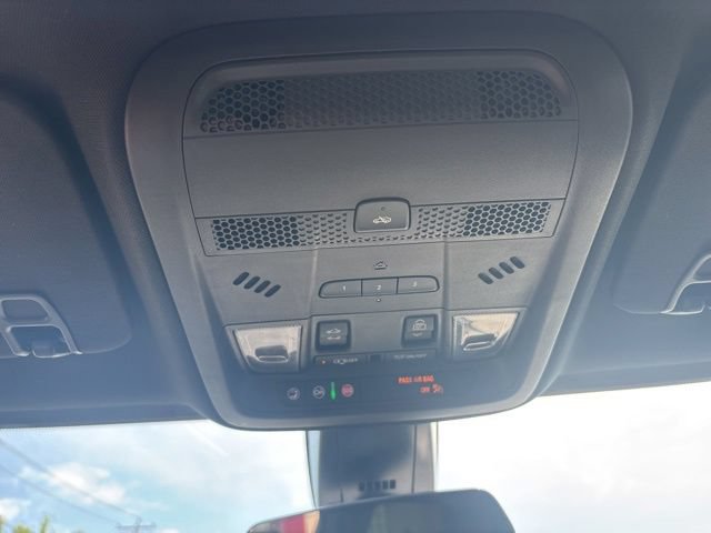 Used 2021 Cadillac XT5 Sportv w/ LPO, Floor Liner Package AWD/4WD image 14