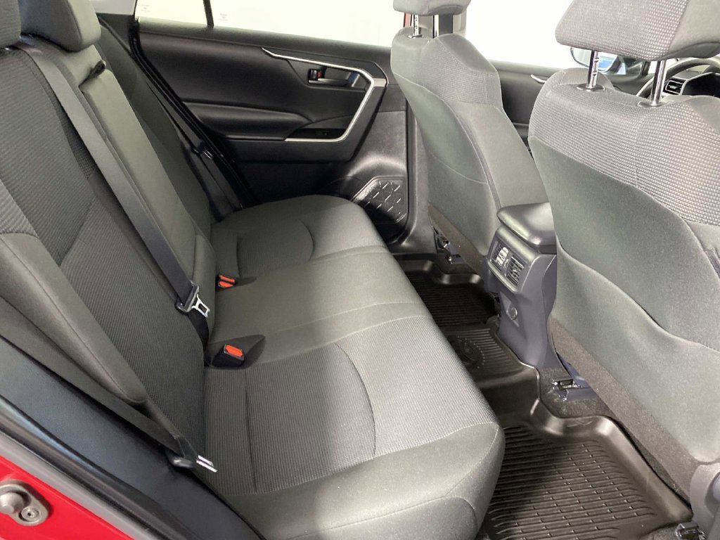 Used 2024 Toyota RAV4 LE AWD/4WD image 12