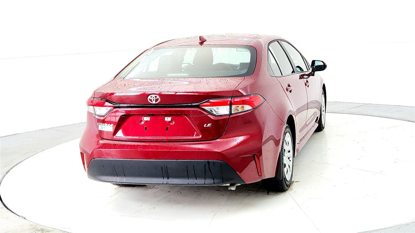 Certified 2025 Toyota Corolla LE image 5