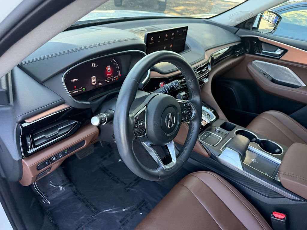 Certified 2023 Acura MDX w/ Technology Package AWD/4WD image 11