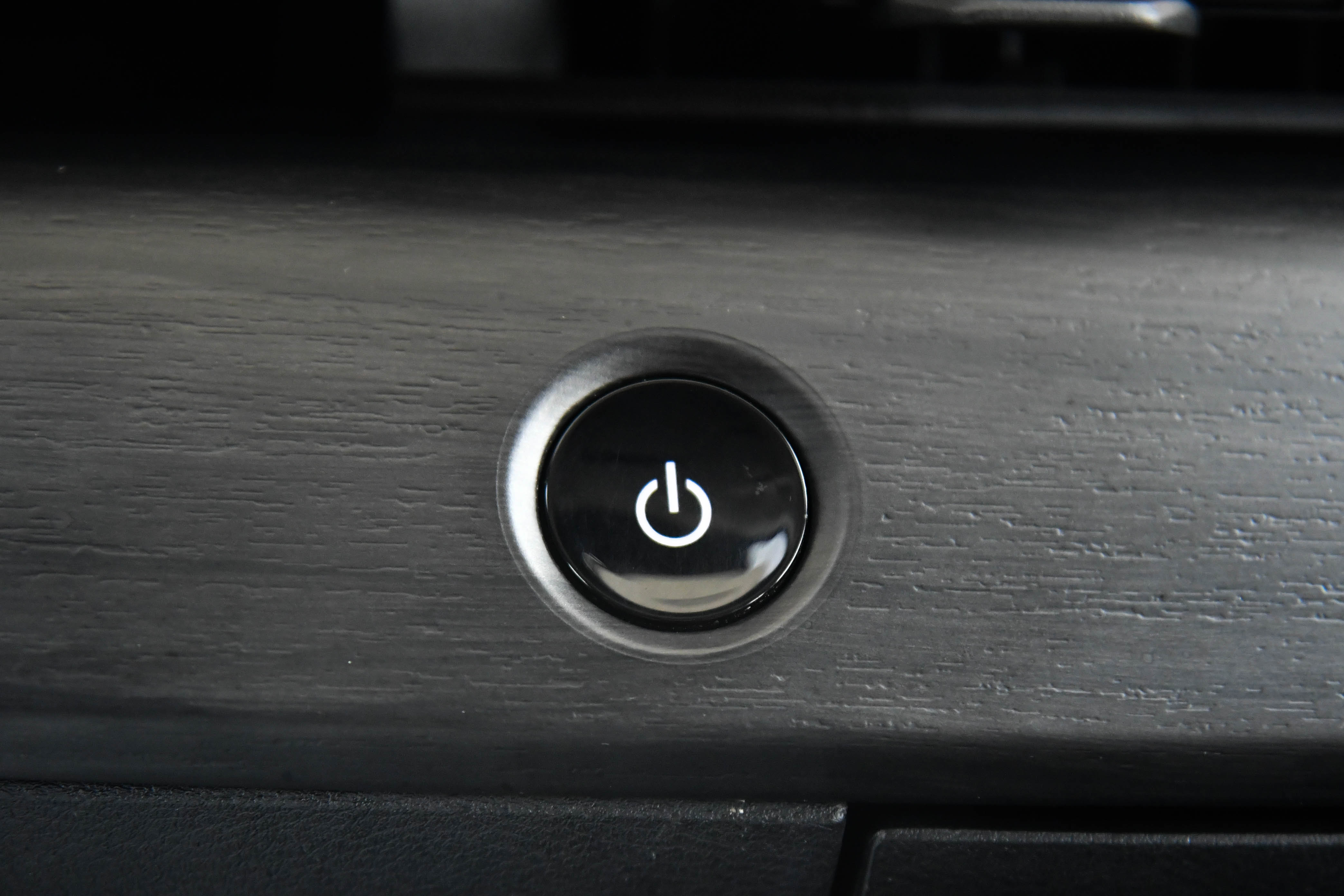 Used 2023 Nissan Ariya AWD image 34