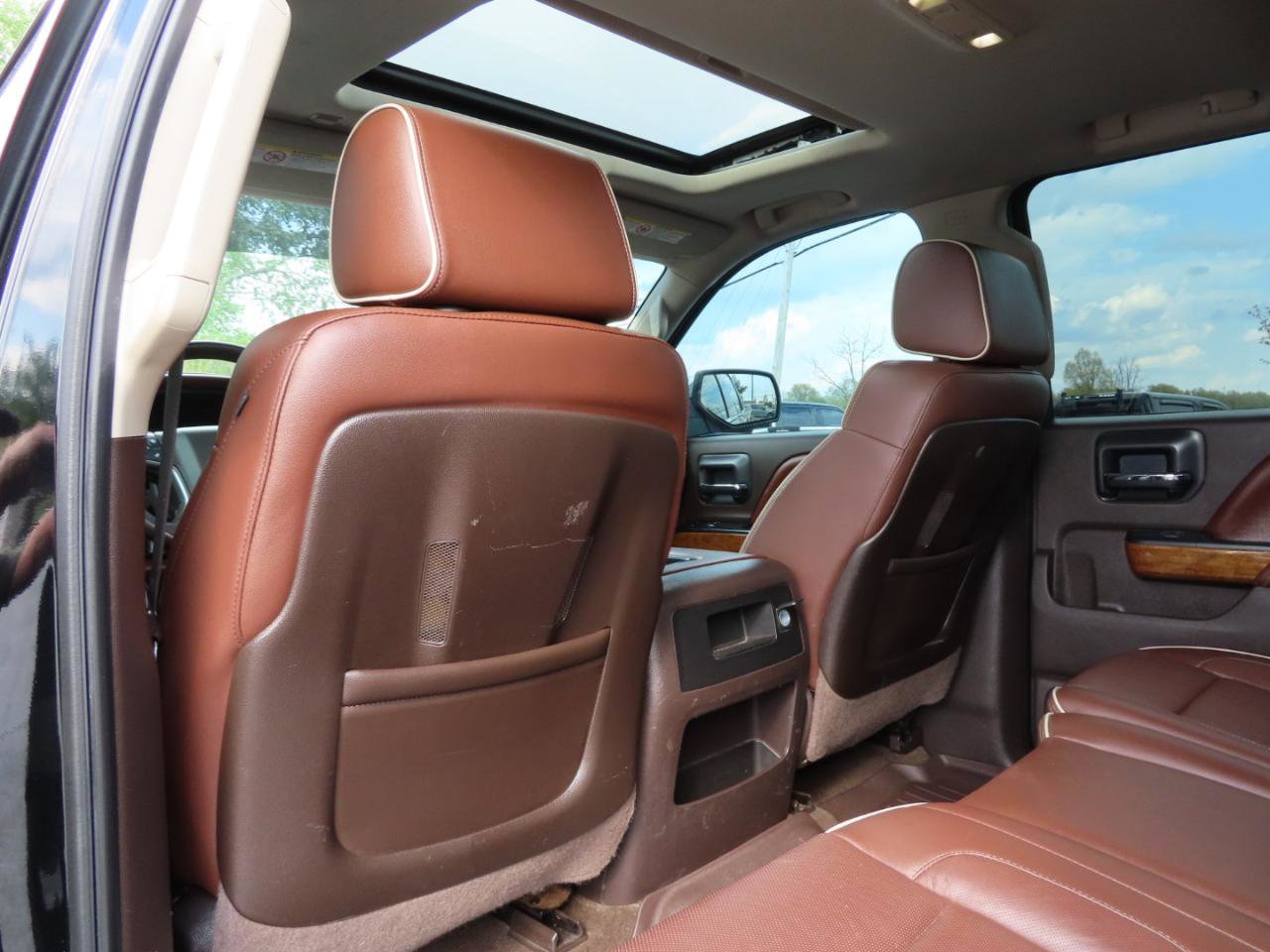 Used 2015 Chevrolet Silverado 2500 High Country w/ Duramax Plus Package AWD/4WD image 38