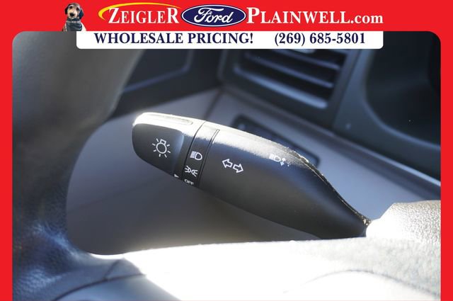 Used 2019 Hyundai Elantra SE image 25