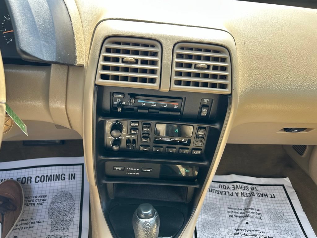 Used 1992 Chrysler LeBaron LX FWD image 19
