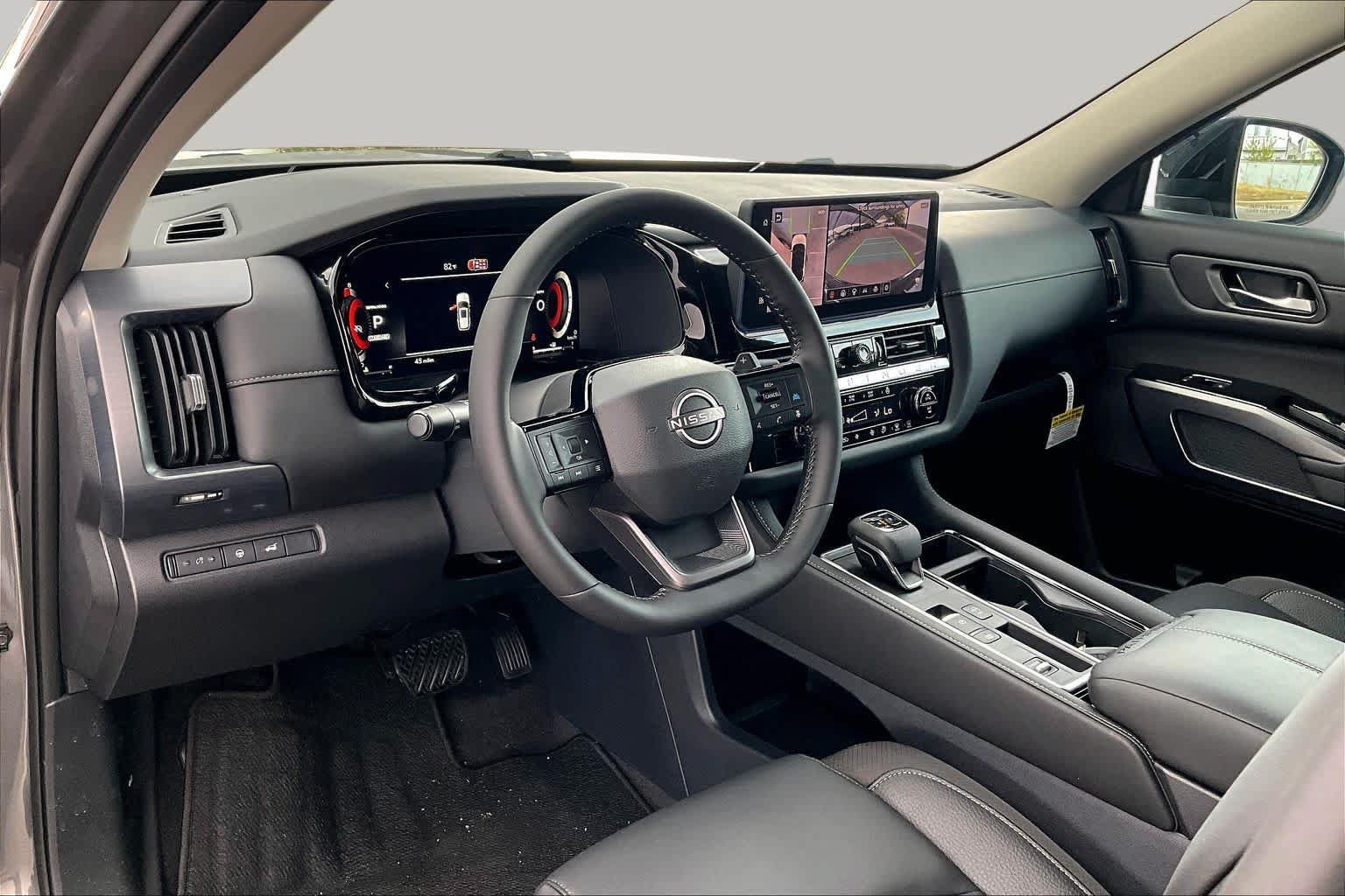 New 2026 Nissan Pathfinder SL FWD image 10