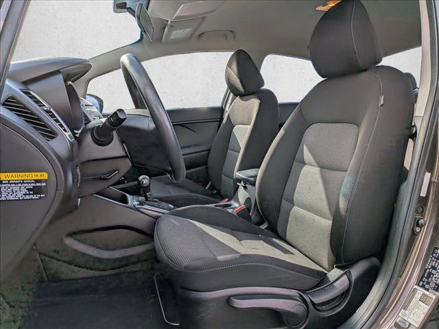 Used 2018 Kia Forte LX image 13
