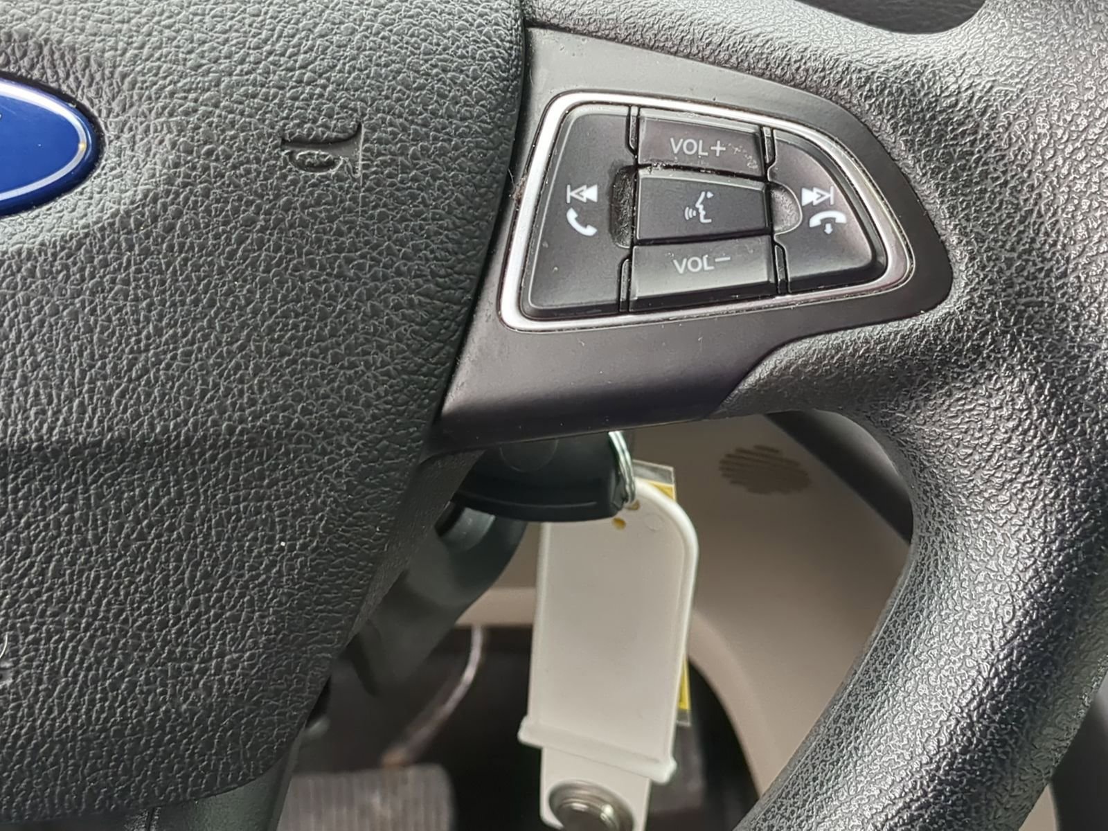 Used 2017 Ford Escape SE image 26