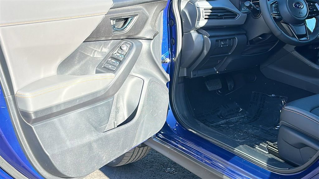 New 2026 Subaru Crosstrek 2.5i Limited w/ Crosstrek Mirror Package AWD/4WD image 46