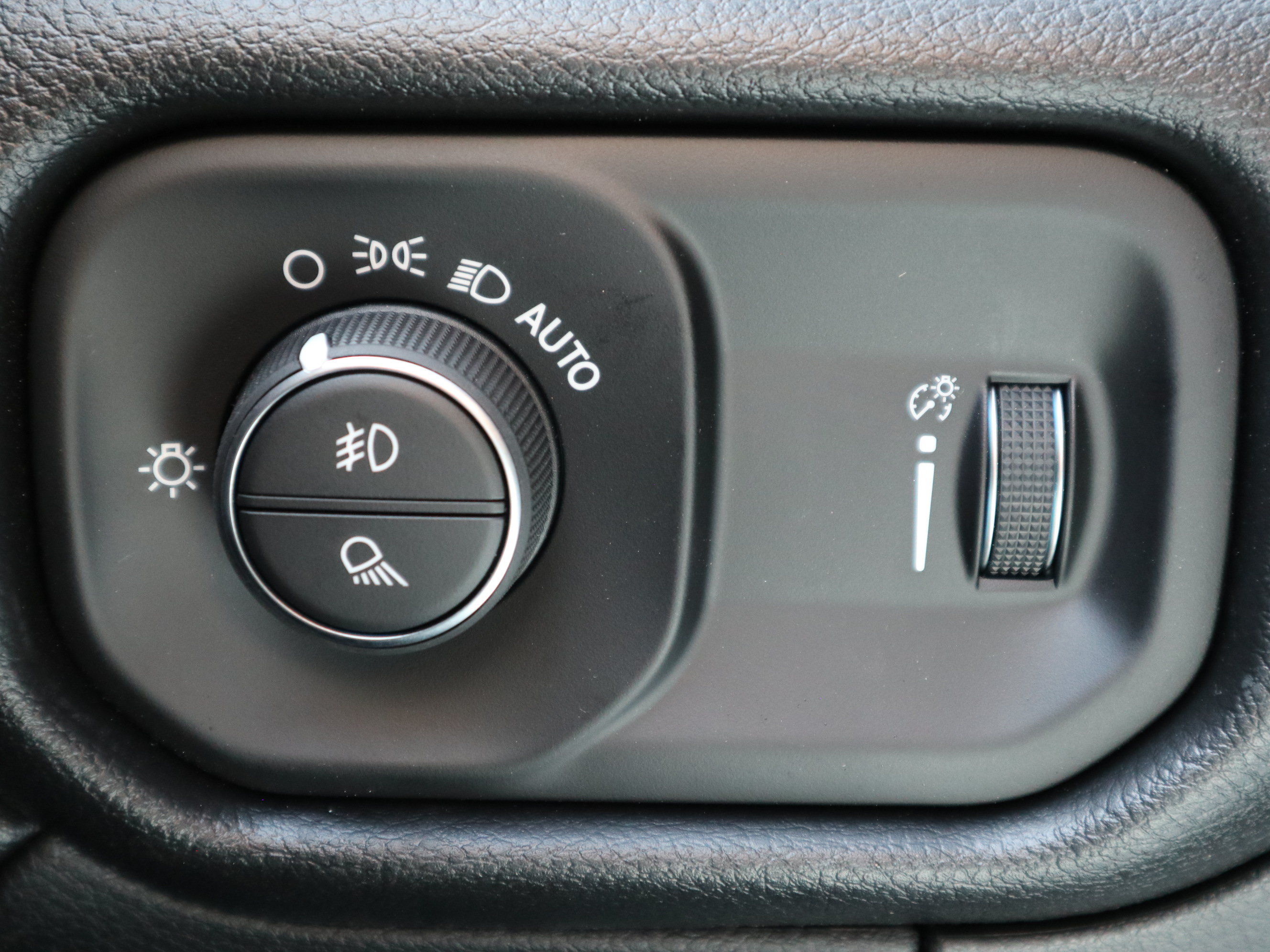 New 2026 RAM 3500 Tradesman AWD/4WD image 32