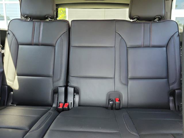 Used 2022 Chevrolet Suburban RST w/ Luxury Package RWD image 32