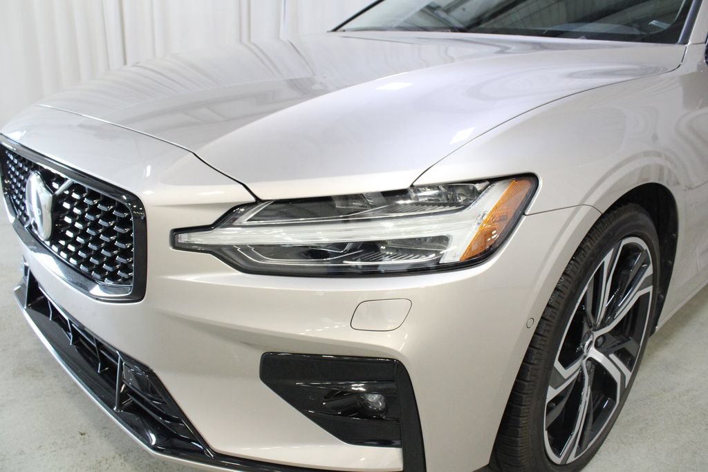 Used 2024 Volvo S60 B5 Plus w/ Climate Package AWD/4WD image 33