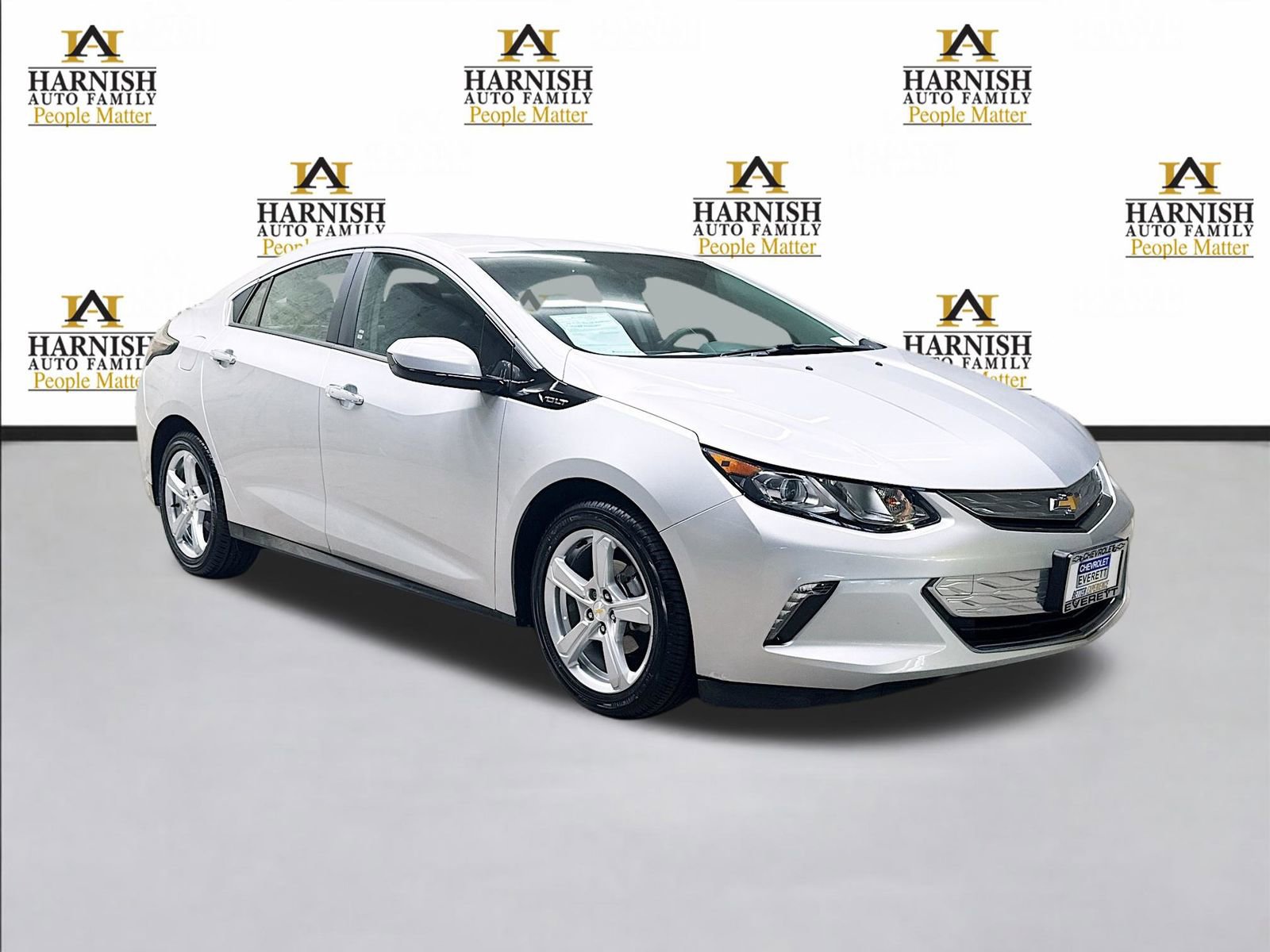Used 2017 Chevrolet Volt LT FWD image 3