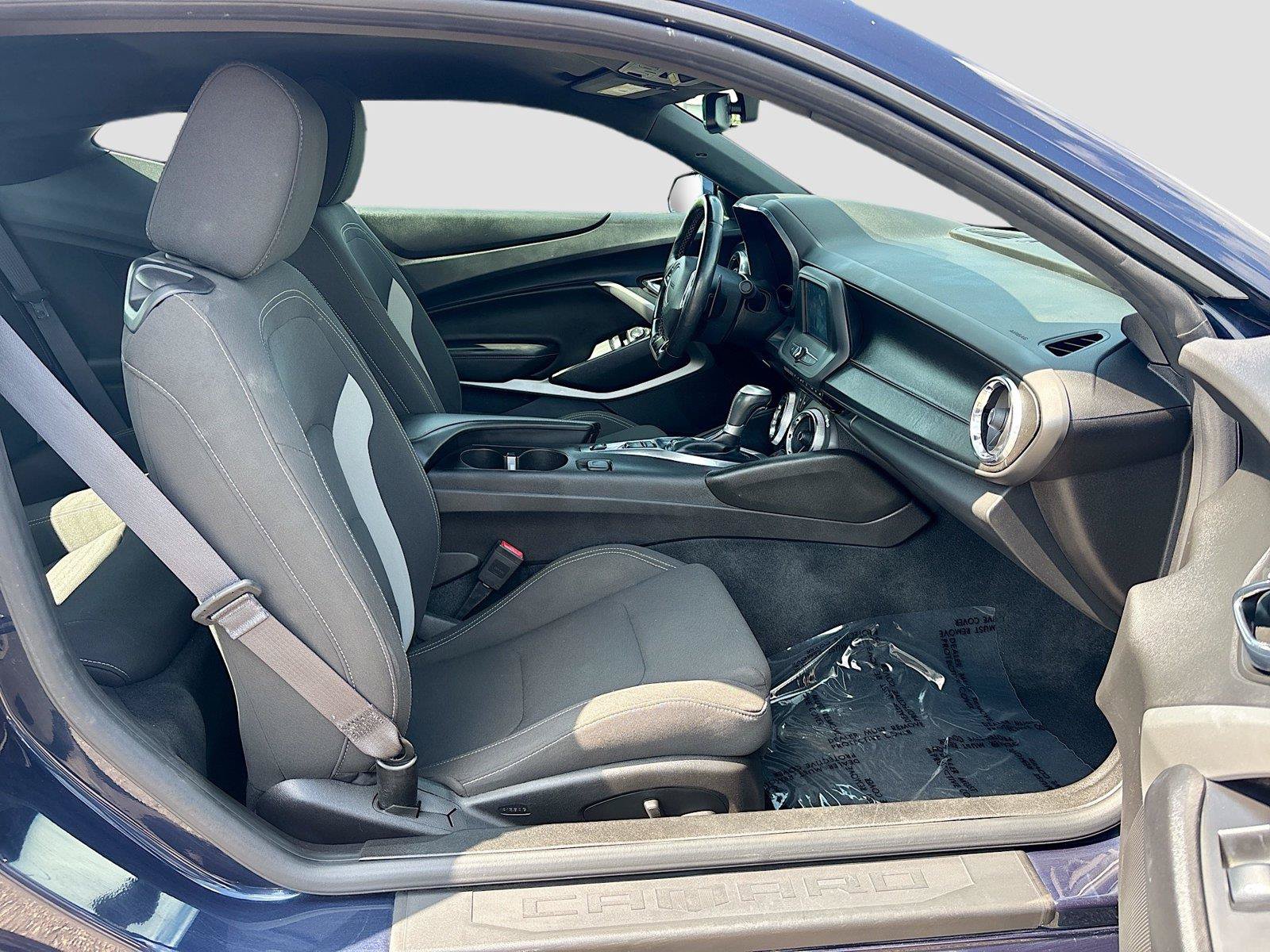 Used 2016 Chevrolet Camaro LT RWD image 25